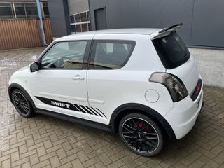 Voertuigafbeelding 2