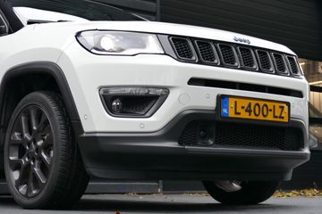 Voertuigafbeelding 8