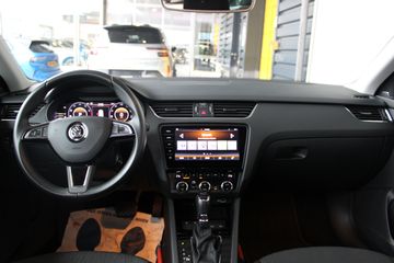 Voertuigafbeelding 13