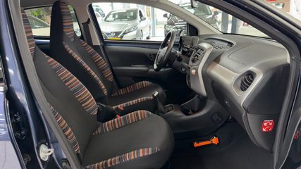 Voertuigafbeelding 8