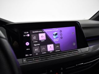 Voertuigafbeelding 8