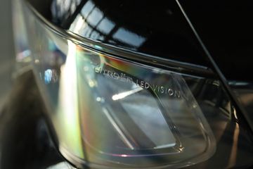 Voertuigafbeelding 8