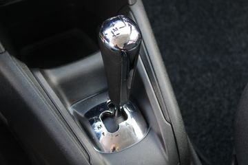 Voertuigafbeelding 16