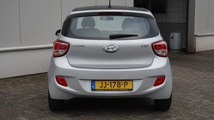 Voertuigafbeelding 6