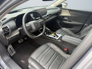 Voertuigafbeelding 12