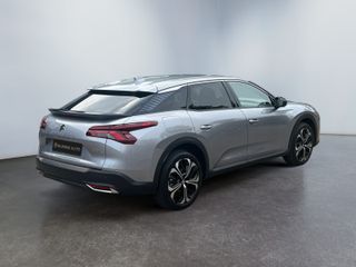 Voertuigafbeelding 4