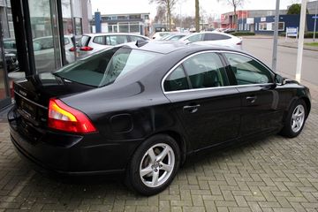 Voertuigafbeelding 3