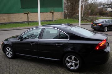 Voertuigafbeelding 6