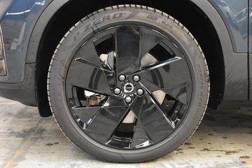 Voertuigafbeelding 4