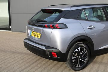 Voertuigafbeelding 9