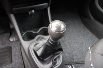 Voertuigafbeelding 18