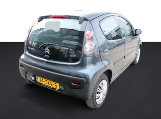 Voertuigafbeelding 4