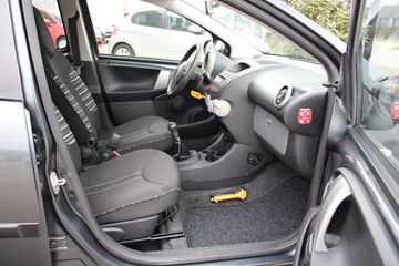 Voertuigafbeelding 8