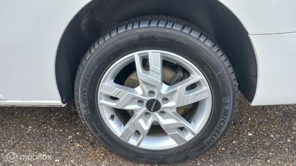 Voertuigafbeelding 3