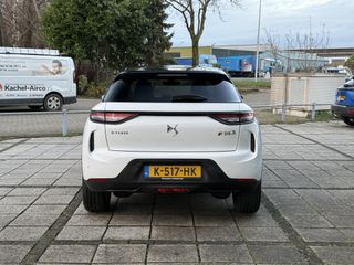 Voertuigafbeelding 4