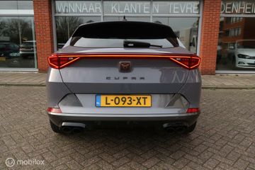 Voertuigafbeelding 7