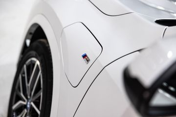 Voertuigafbeelding 12