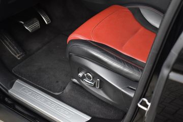 Voertuigafbeelding 24