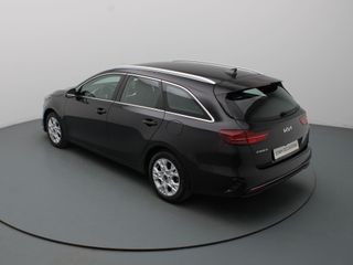 Voertuigafbeelding 12