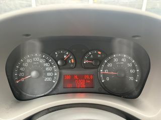 Voertuigafbeelding 9