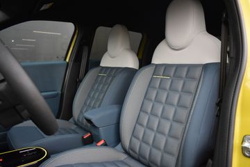 Voertuigafbeelding 5