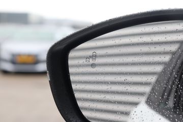 Voertuigafbeelding 11