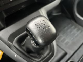 Voertuigafbeelding 13