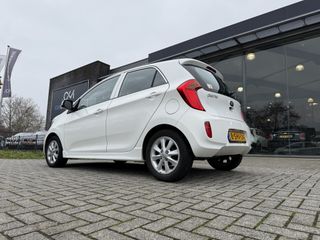 Voertuigafbeelding 12