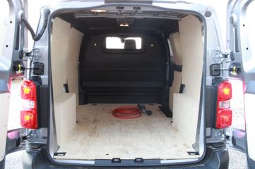 Voertuigafbeelding 6