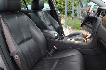 Voertuigafbeelding 16