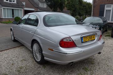 Voertuigafbeelding 3