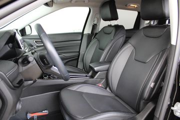 Voertuigafbeelding 12