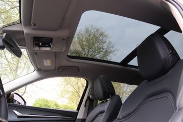 Voertuigafbeelding 12