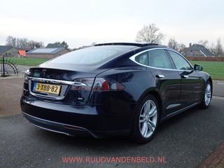 Voertuigafbeelding 3