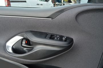 Voertuigafbeelding 12