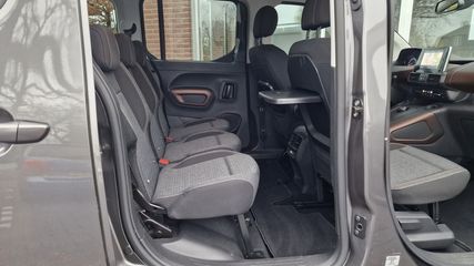 Voertuigafbeelding 4