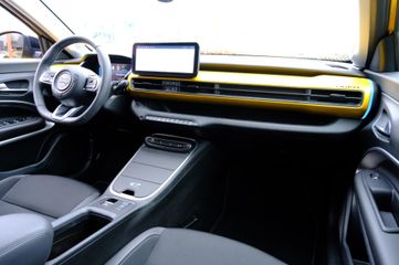 Voertuigafbeelding 4