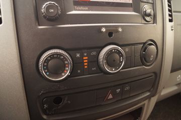 Voertuigafbeelding 12