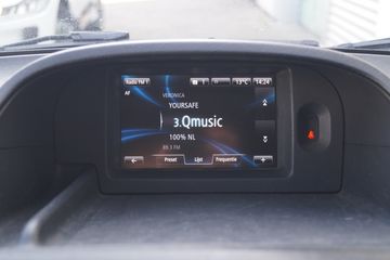 Voertuigafbeelding 9