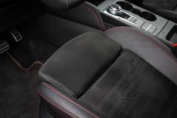 Voertuigafbeelding 5