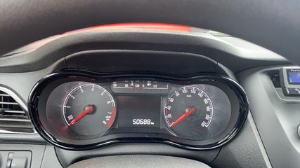 Voertuigafbeelding 6