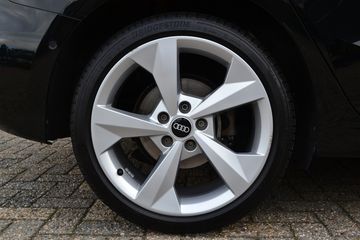 Voertuigafbeelding 24