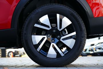 Voertuigafbeelding 10