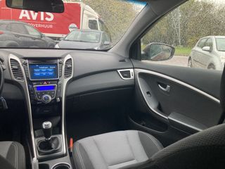 Voertuigafbeelding 12