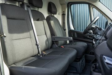 Voertuigafbeelding 12