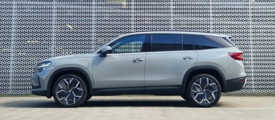 Voertuigafbeelding 3