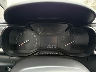 Voertuigafbeelding 16