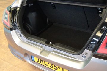 Voertuigafbeelding 4