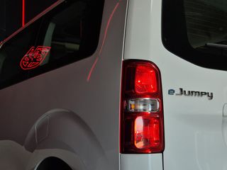 Voertuigafbeelding 17