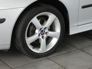 Voertuigafbeelding 4